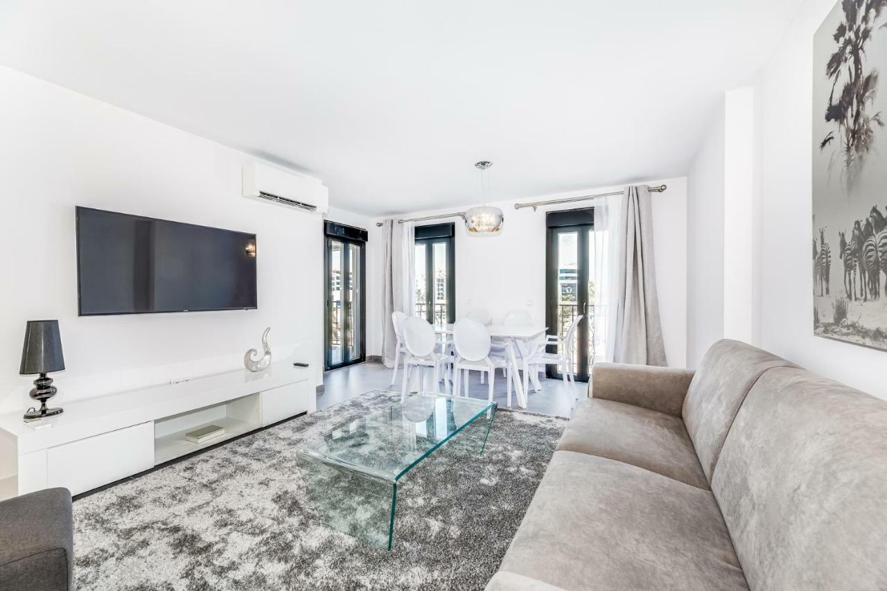 By Riva - Luxurious, Exclusive 2 Bedroom Apt Inside Puerto Banus Marbella Luaran gambar